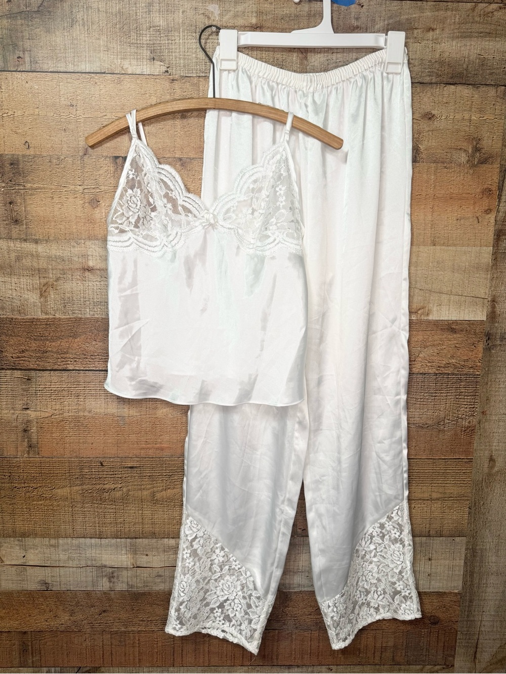Madison Studio Intimates Bridal Sleep Wear Floral Rose Lace Silky 2 Piece Set